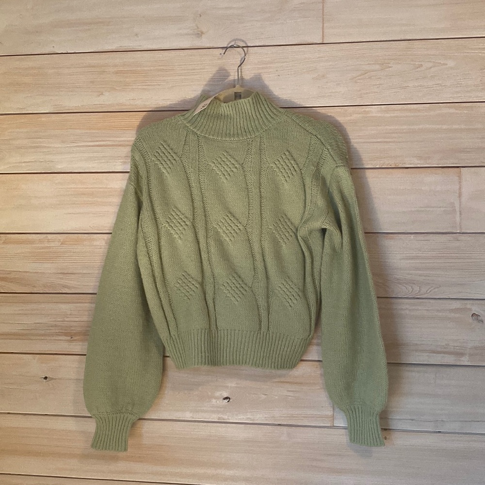 NWT Mint Mockneck Cableknit SO Sweater